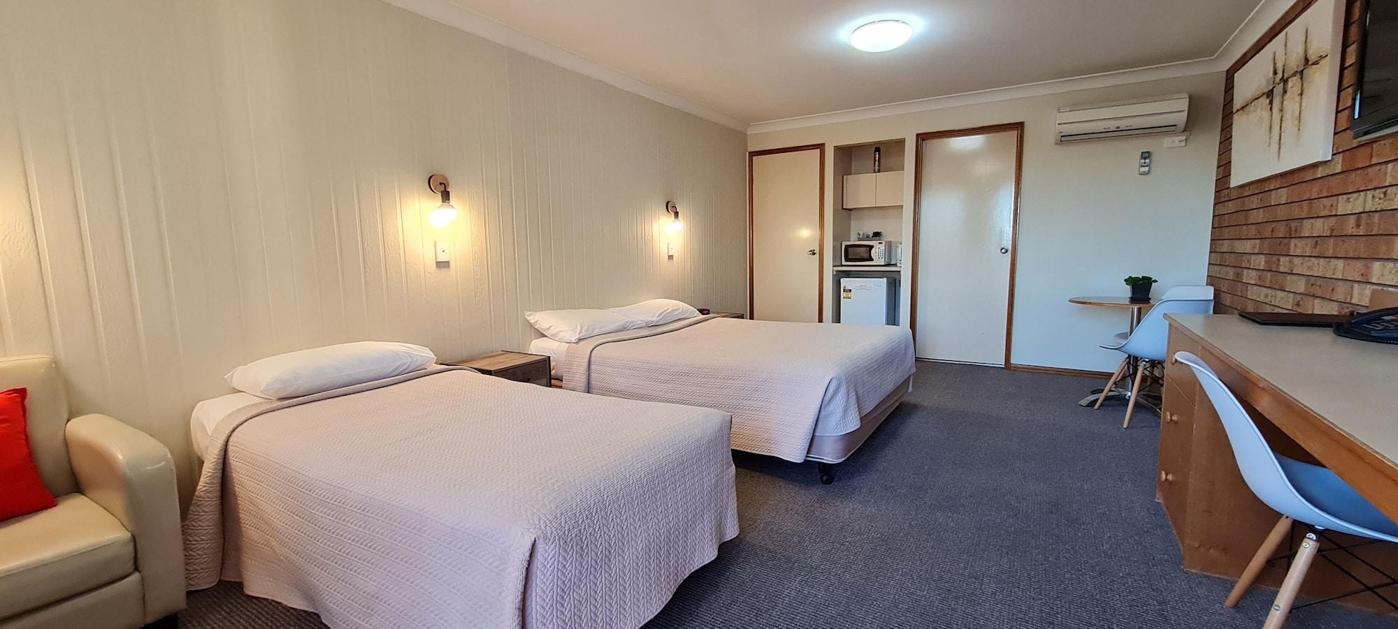 Golf Links Motel แทมเวิร์ธ ภายนอก รูปภาพ